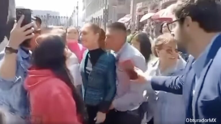 Montaje el “besuqueo” a Shein…